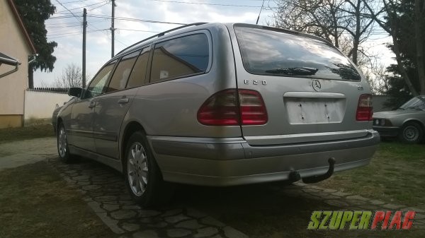 Mercedes Benz E220