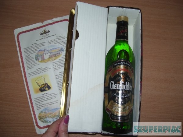 Glenfiddich Special Clan Murray Scotch Whisky 