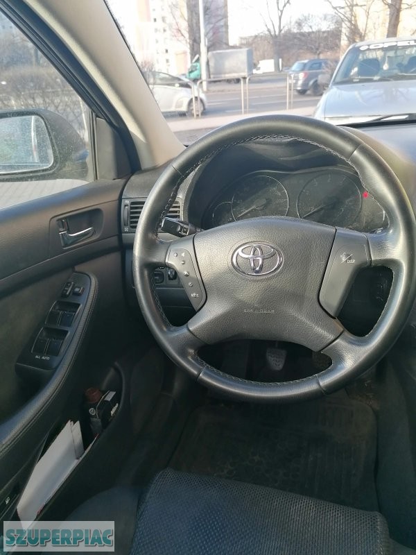 TOYOTA AVENSIS