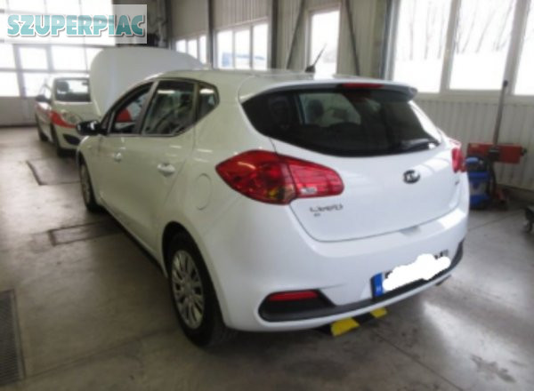 KIA CEE D 1, 4 CRDI EX