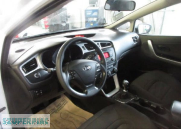 KIA CEE D 1, 4 CRDI EX