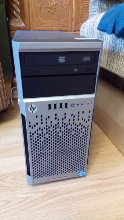 HP ProLiant ML310e Gen8 E3-1220v3 szervergép eladó