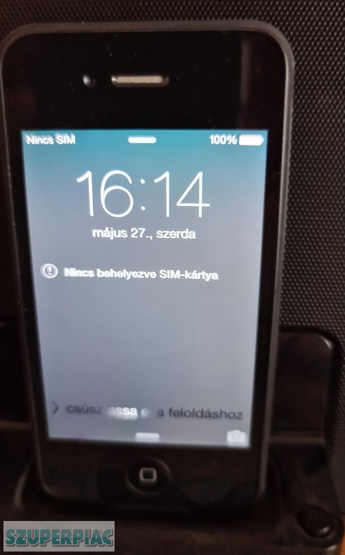 I-Phone 4 - SONY RDP-XF100iP audio dokoló együtt eladó