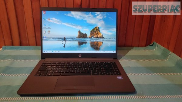 HP 240 G8 14 újszerű gép