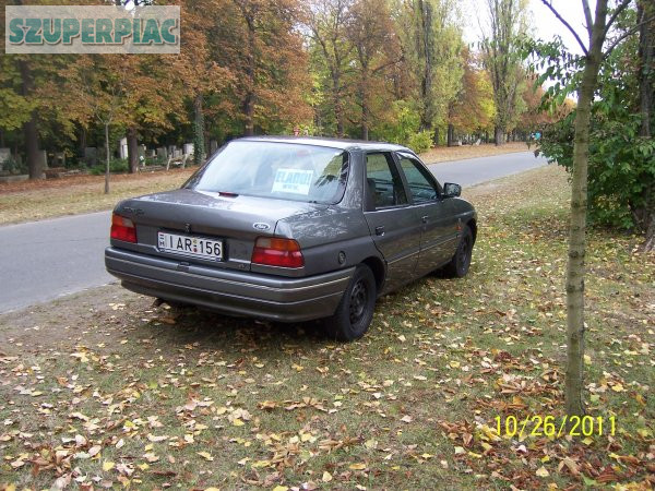 Veterán Ford Orion 1.8 16V Ghia 1992.