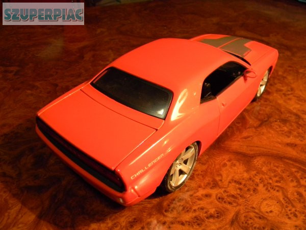 Dodge Challenger Concept 1:18 fém modellautó