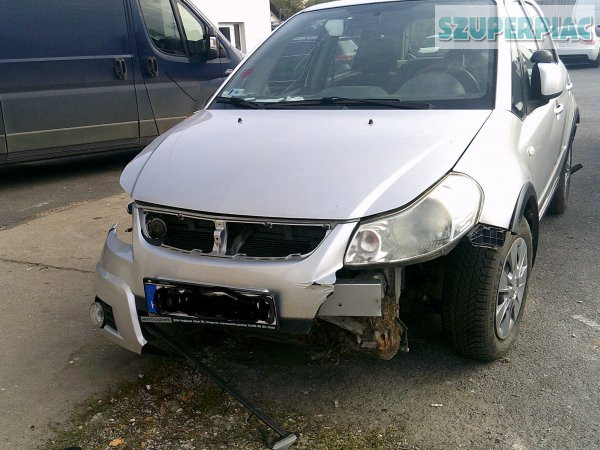 Suzuki SX4 benzin alkatrészek eladó