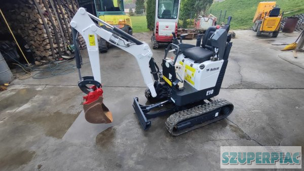 Mini kotrógép Bobcat E10XB