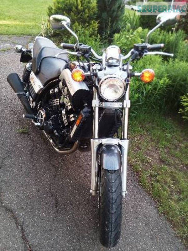 Yamaha Vmax 1200 eladó