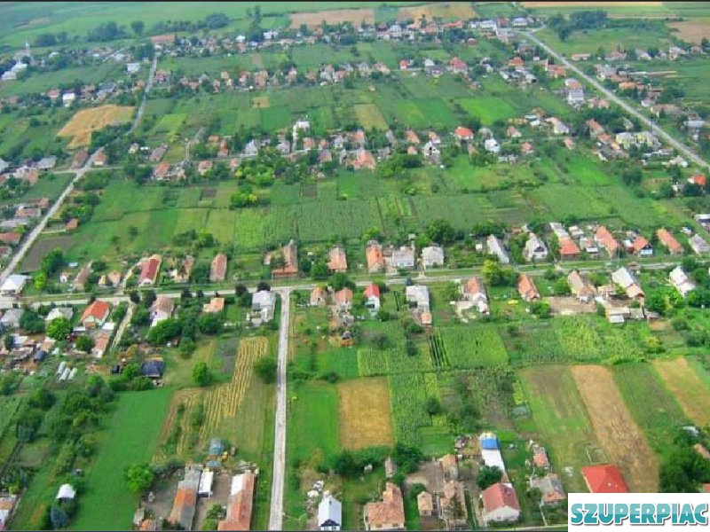 ÉPÍTÉSI TELEK BALATON 9 KM