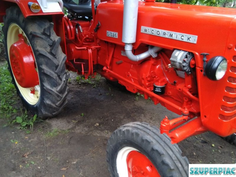 1960 IH Case McCormick D326