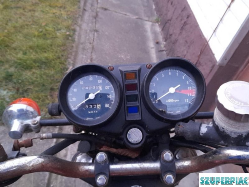 Honda CB 250 1976 motorkerékpár eladó