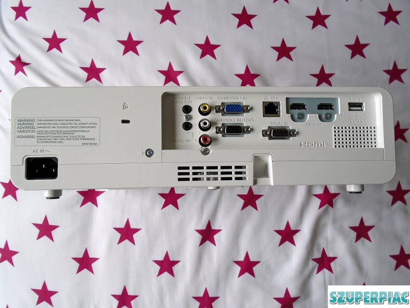 Panasonic PTLW376 projector