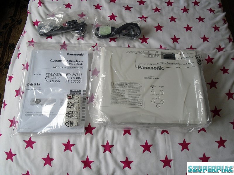 Panasonic PTLW376 projector