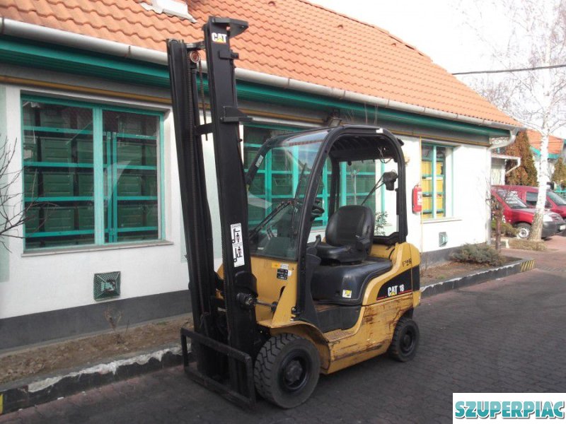 Caterpillar 1 5 tonnás targonca V2333
