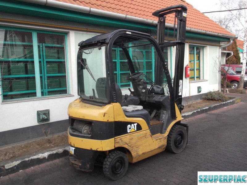 Caterpillar 1 5 tonnás targonca V2333