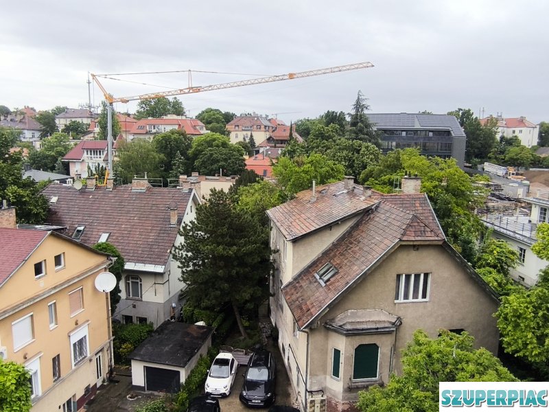 Kiadó frissen felújított 30mes garzonlakás az I kerület szívében