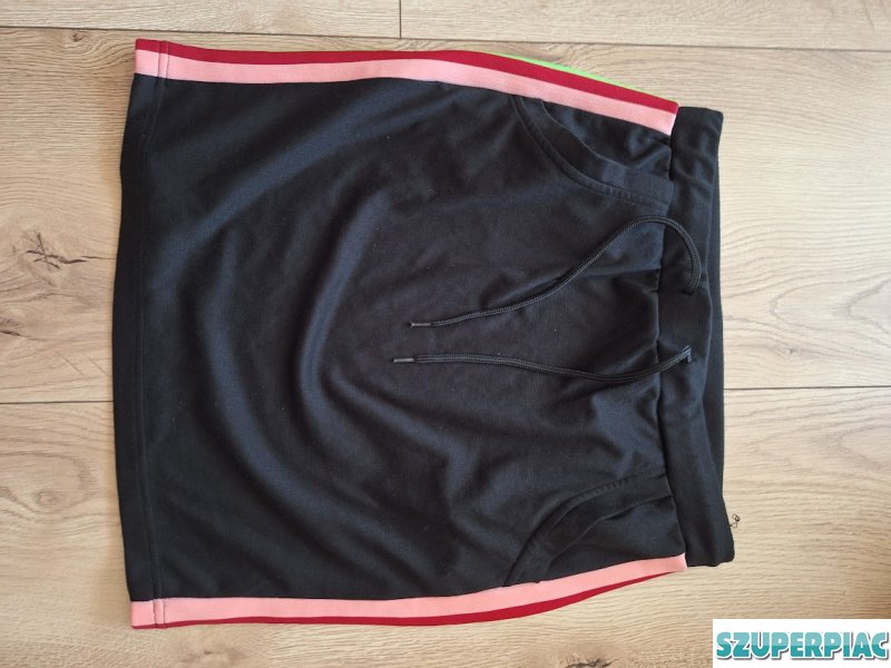 Szoknyák nadrágok farmer short olcsón