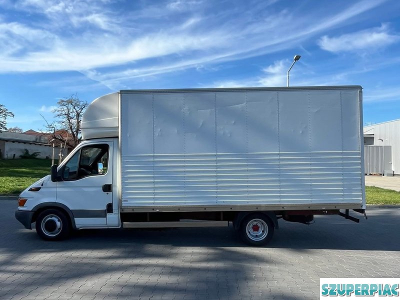 Iveco kisteherautó