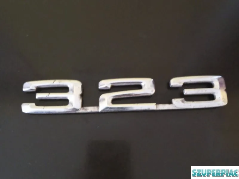 BMW E 21 krom felirat