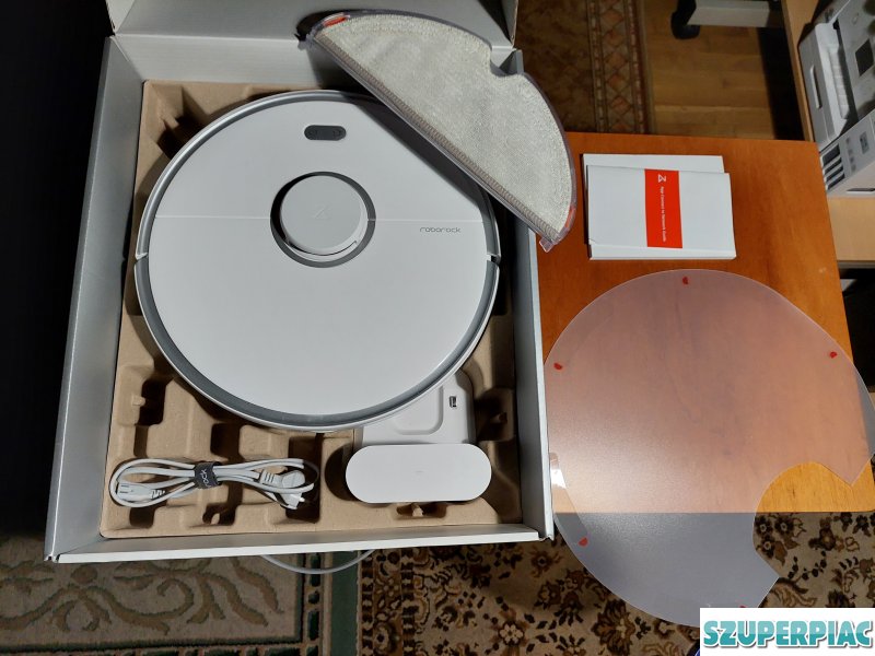 Roborock S5 Max Patika állapot 12000 Ftnyi ÚJ tartozékkal