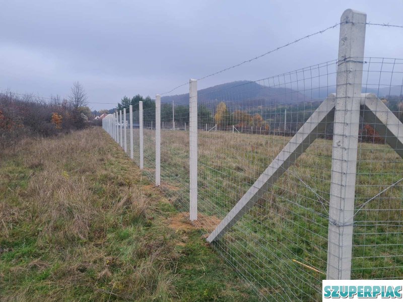 Kerítésépítés drótháló vadháló oszlop kapu kerítés építés