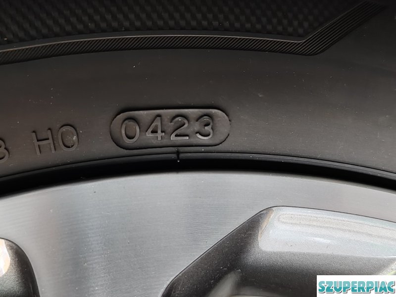 Eladó 4db alufelni nyárigumikkal Hankook Ventus S1 EVO3 24545R18