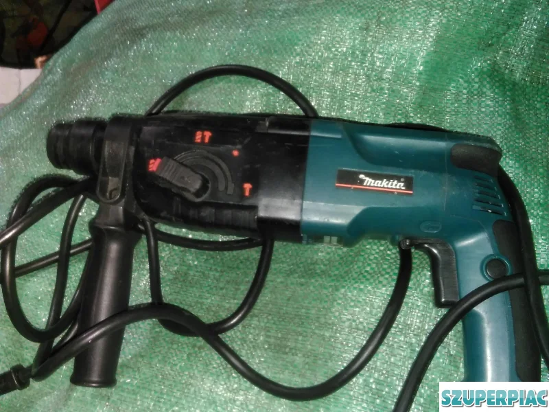 Makita HR2450 ütvefúró
