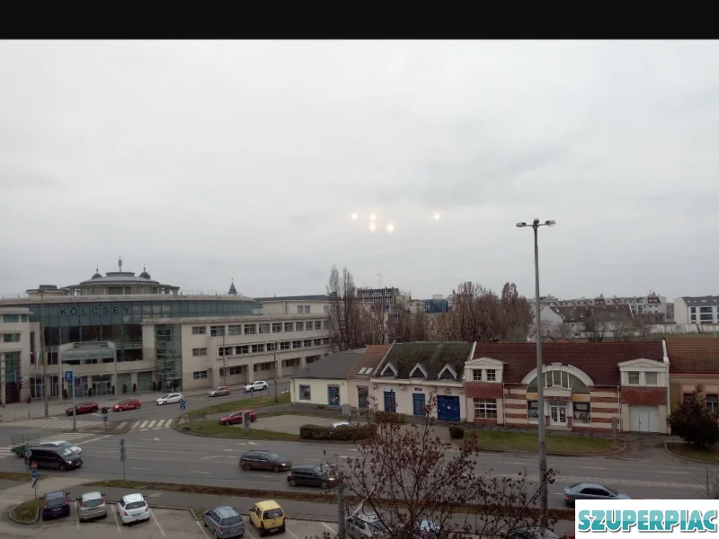 Lakás