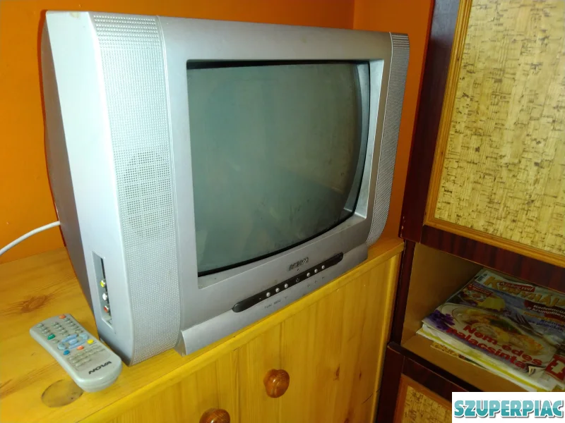 Kicsi TV egy szobába