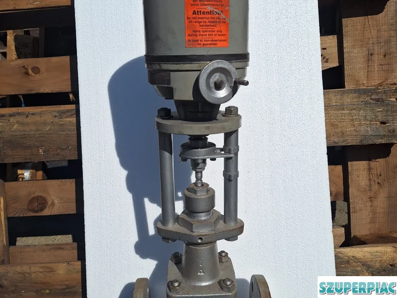 Antik pneumatikus ipari szelep