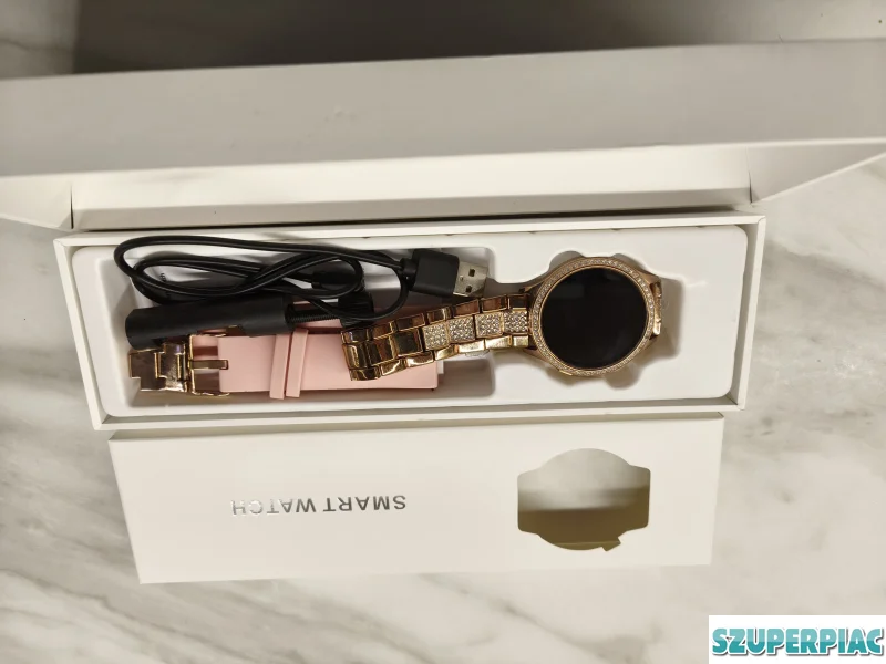 Smartwatch okosóra arany