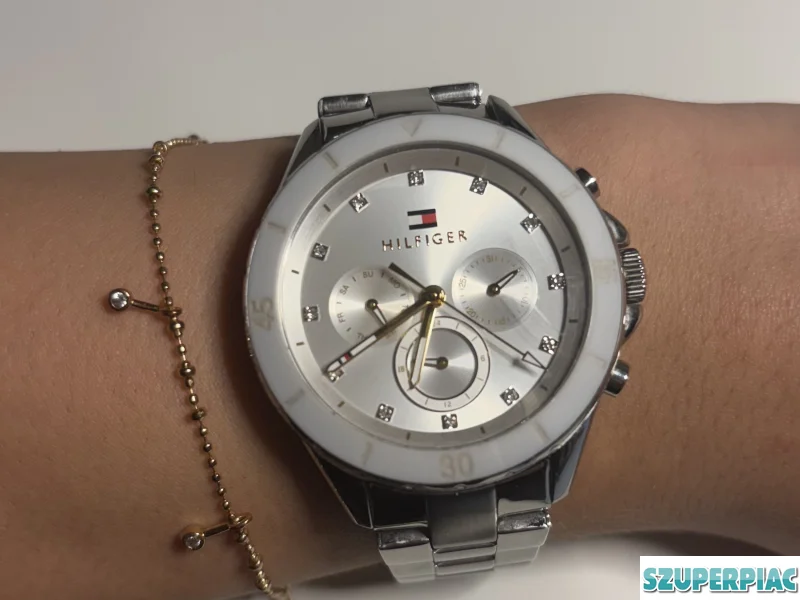 Tommy Hilfiger karóra