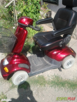 4 kerekü elektromos moped