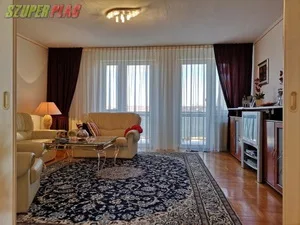 Zuglói újszerű 4 szobás berendezett és gépesített panorámás 
