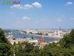 Budai várban két szobás örökpanorámás felújított lakás