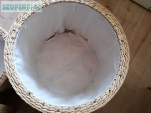 Rattan puff