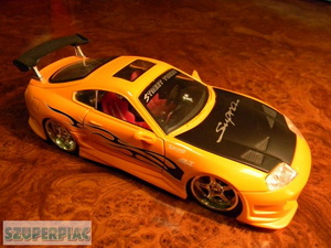 Toyota Supra  fém modellautó    1:24