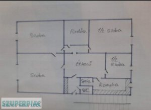 Alacskai lakótelepen 4 szobás lakás magasföldszinten eladó