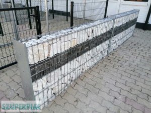 Gabion kőkerítés támfal kerítés oszlop vadháló drótfonat kapu