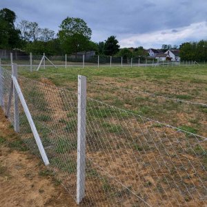 Betonoszlop készletről vadháló drótfonat drótháló kapu kerítés