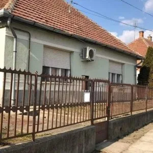 Szakmár családi ház eladó
