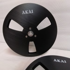AKAI 18 cm fémorsó pár
