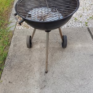 Praktikus mobil álló grill jó állapotban eladó