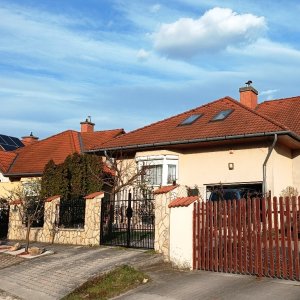 REMEK Sorházi Lakóingatlan Eladó Dunakanyar Fővárosában Vácon