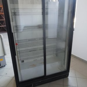 Tolóajtós Hűtővitrin Italhűtő