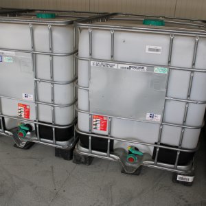 IBC tartályok 2 db