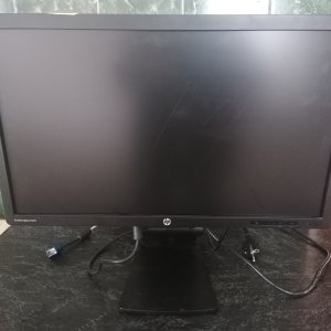 HP EliteDisplay E231 monitor