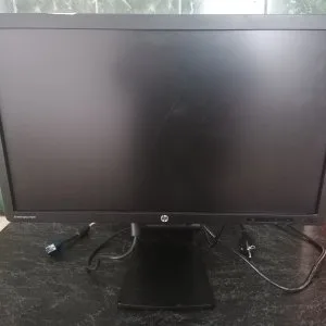 HP EliteDisplay E231 monitor