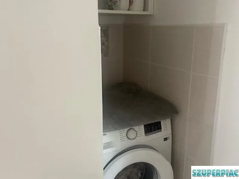 Ház 1 hálószoba 1 fürdő Zuglóban